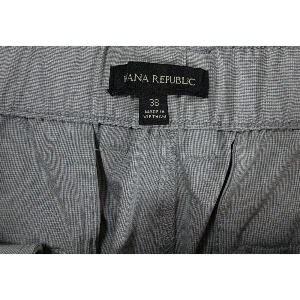 Banana Republic Men's Stretch‎ Chino Shorts, Gray, Size 38
